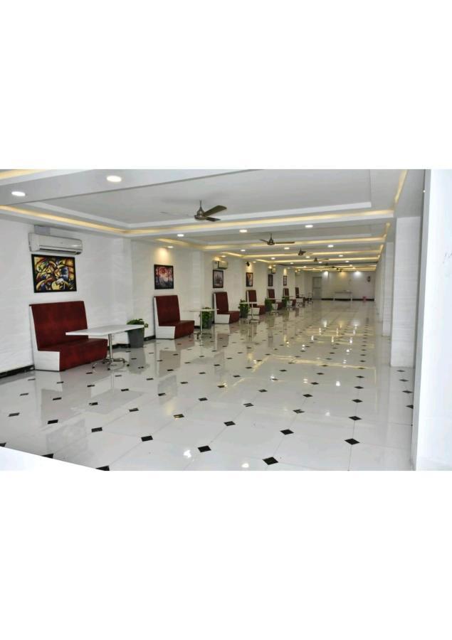Gods County Hotels & Resorts Tarapith Exterior photo