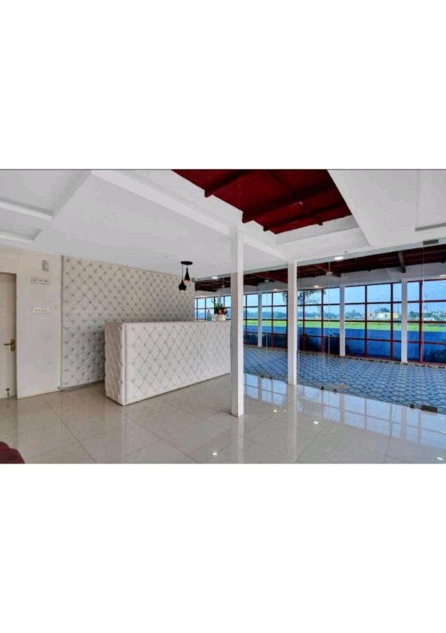 Gods County Hotels & Resorts Tarapith Exterior photo