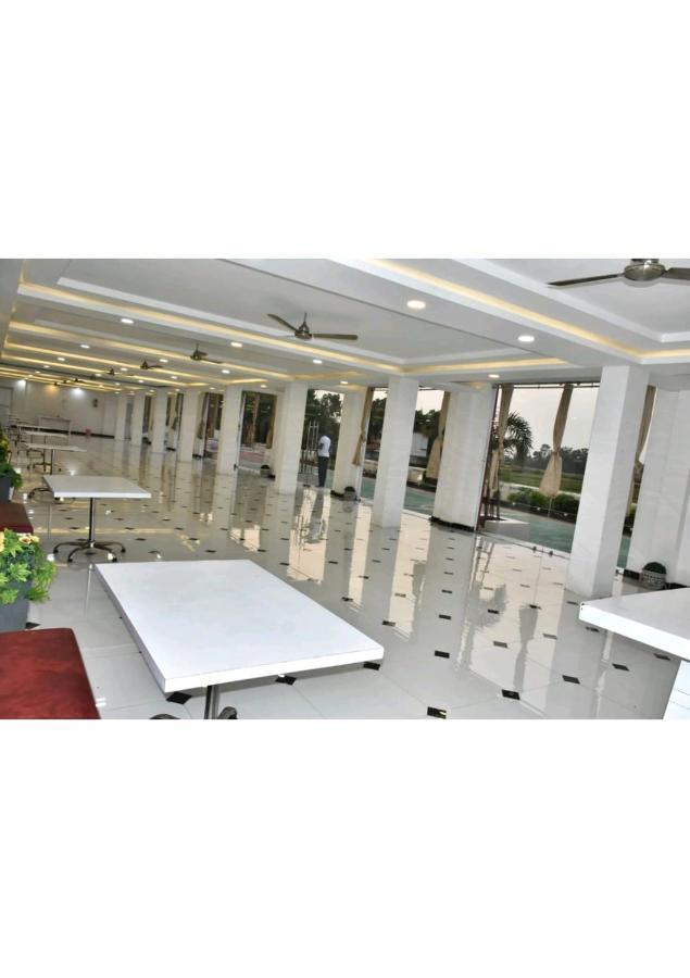 Gods County Hotels & Resorts Tarapith Exterior photo