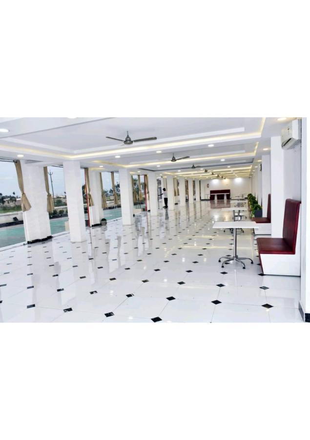 Gods County Hotels & Resorts Tarapith Exterior photo