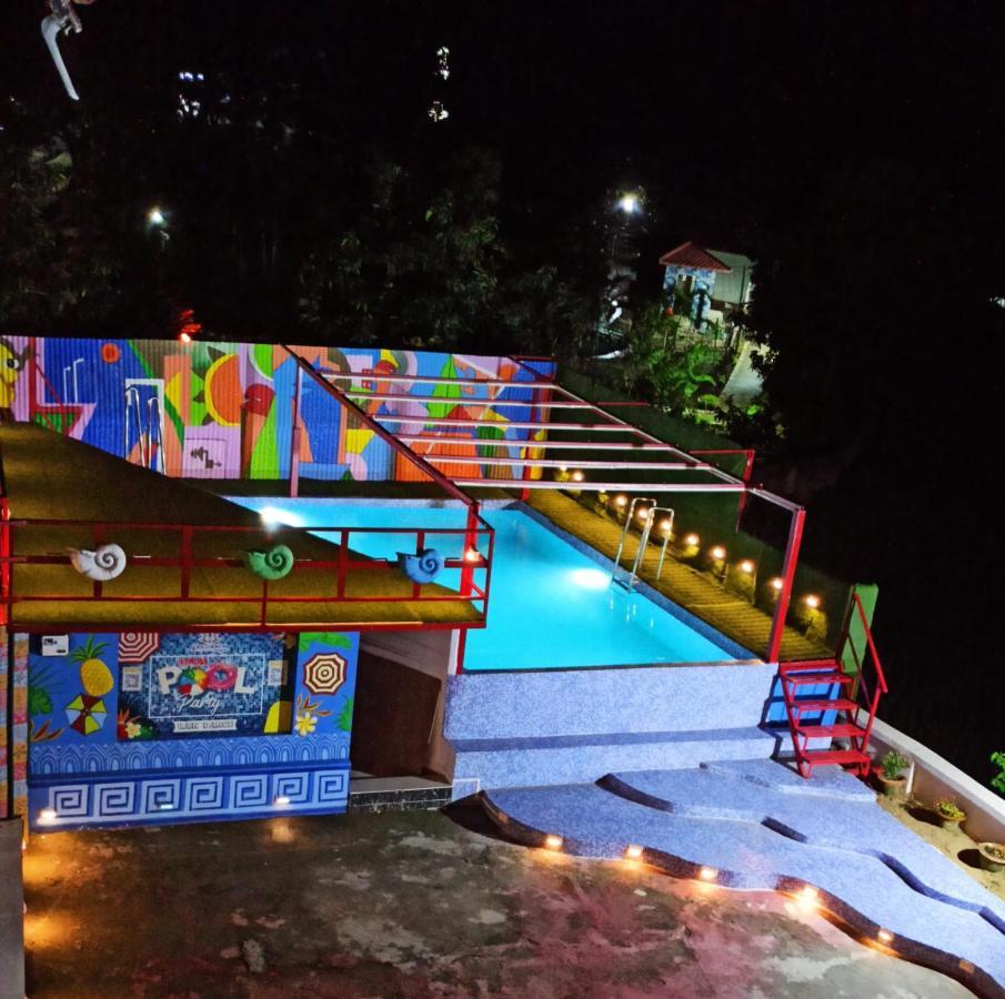 Gods County Hotels & Resorts Tarapith Exterior photo