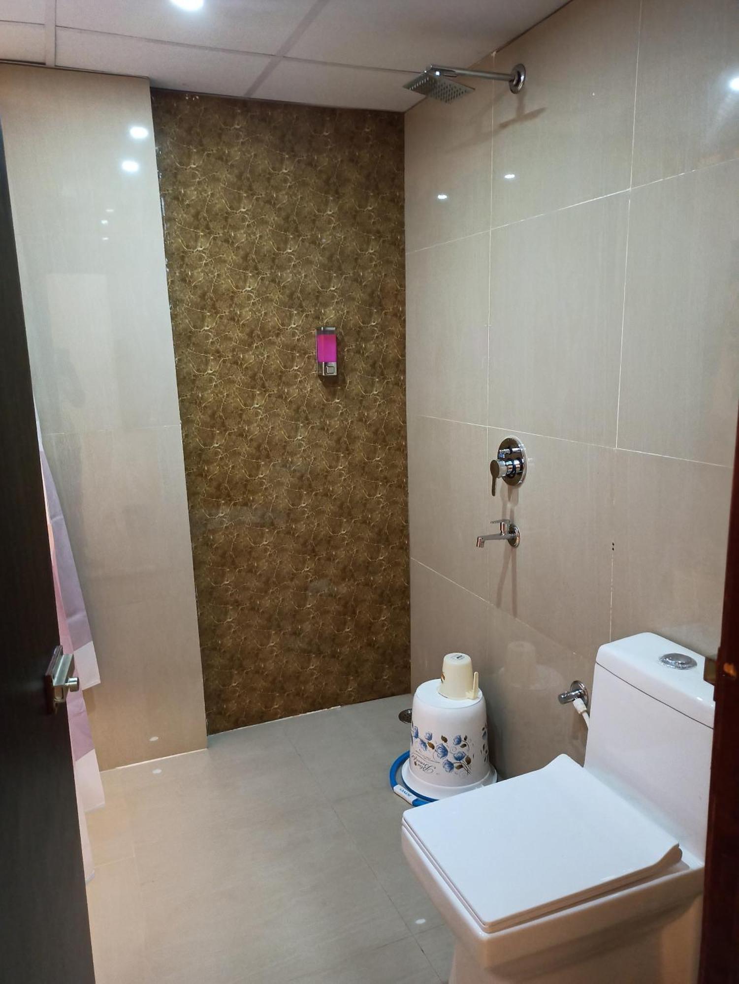 Gods County Hotels & Resorts Tarapith Exterior photo